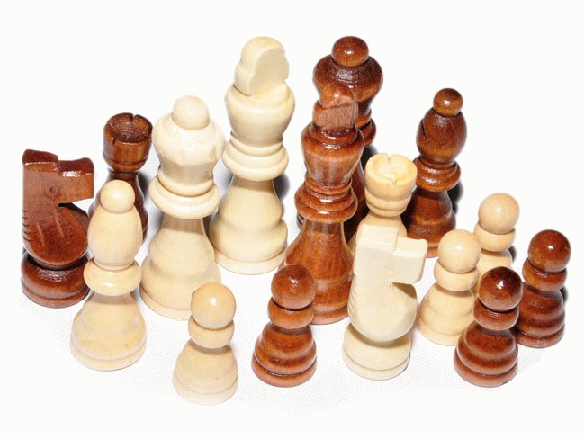 Фигуры шахматные (лакированные, деревянные). 2,5"
